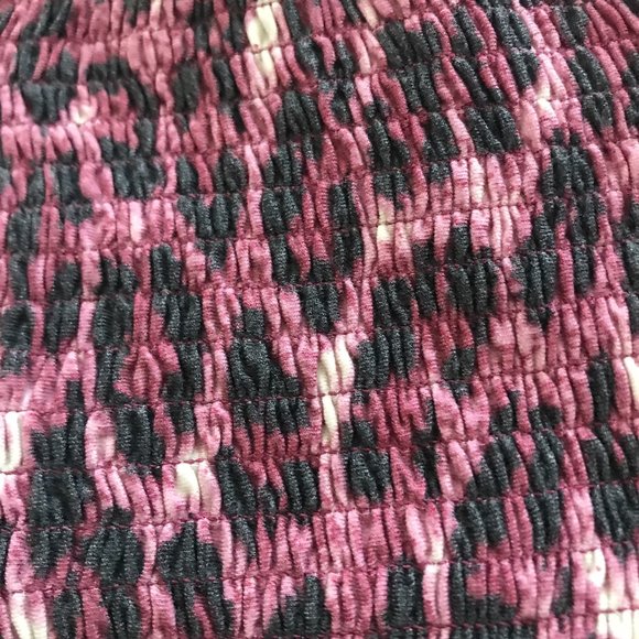 Zenana Smocked Top & Shorts Set, S,M,XL, Cranberry Leopard - Picture 2 of 4